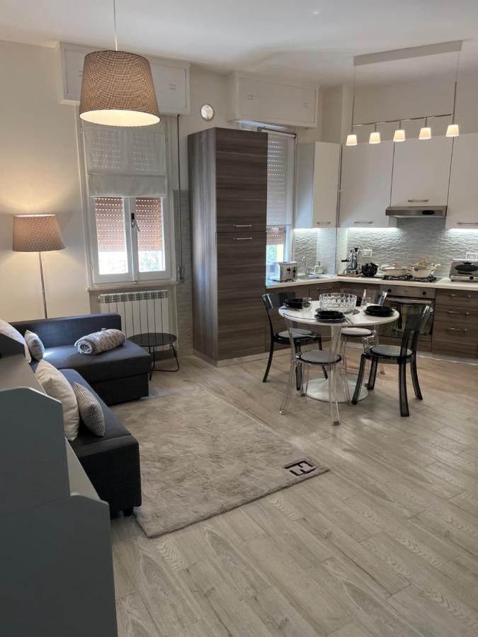 Casa Pepi Lägenhet Pesaro Exteriör bild